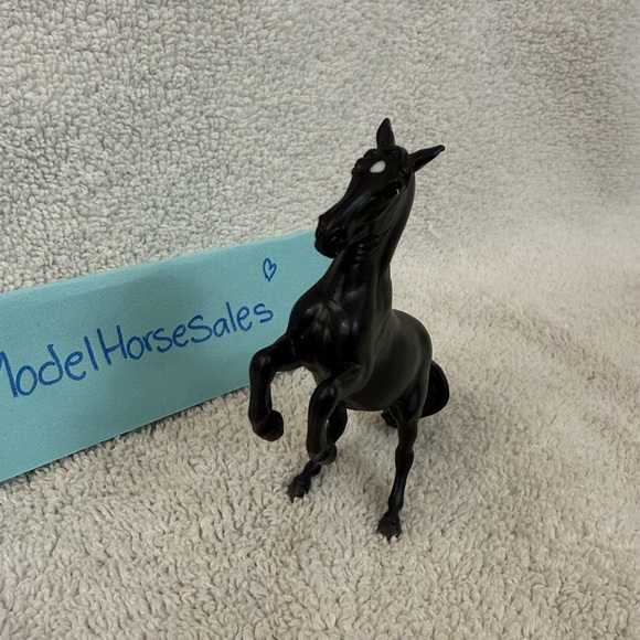 Breyerfest Exclusive Stablemate Model horse - Picture 4 of 4